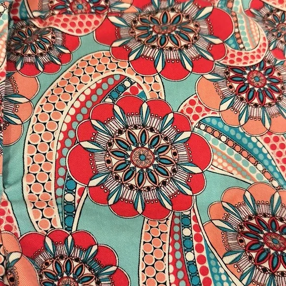 Scalloped Shorts - Picture 3 of 7